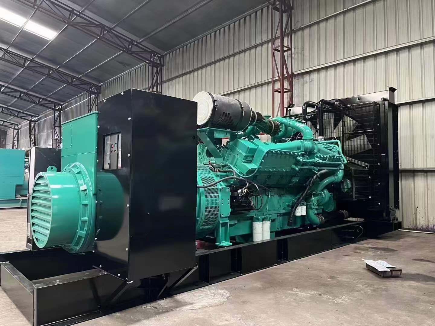 罗平如何降低 800kW 柴油发电机输出电流的波动？