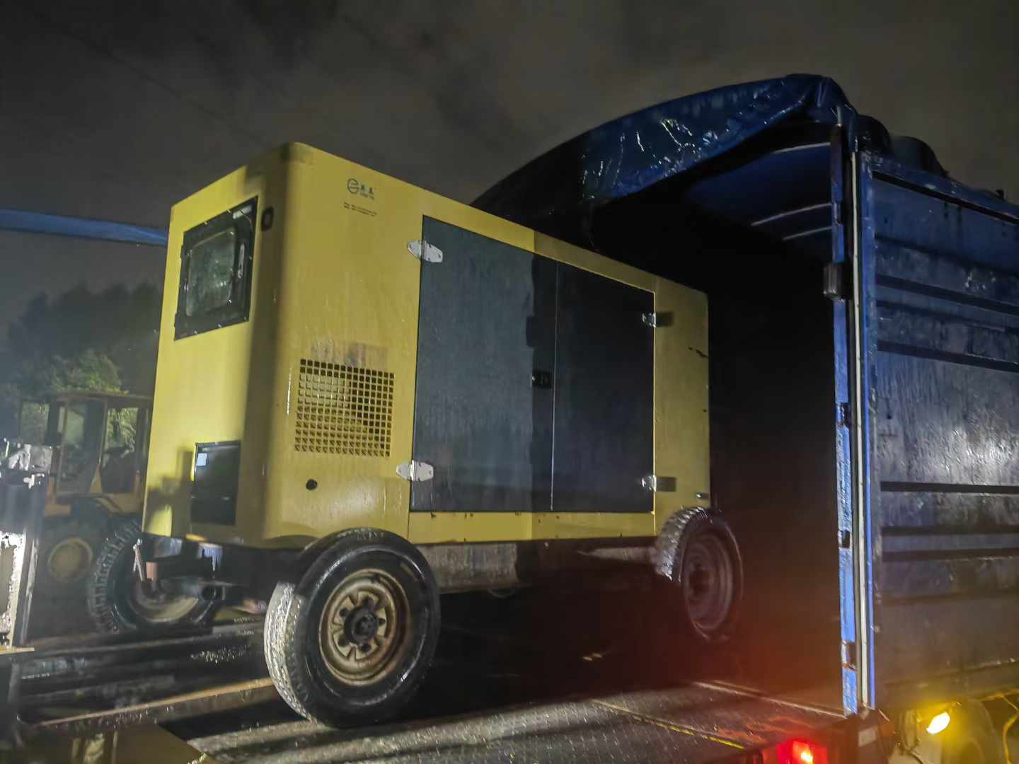 罗平发电机出租空气中敷设电缆的载流量和环境湿度有关系吗？