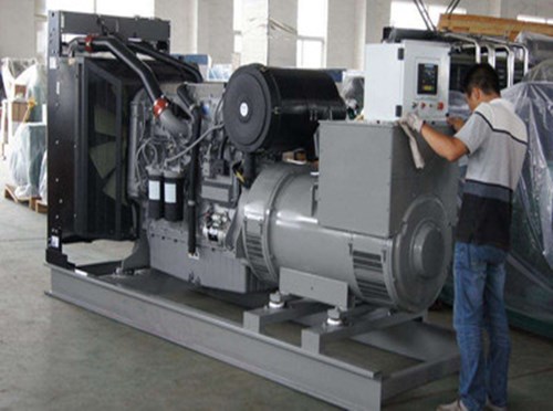 罗平柴油发电机空气滤清器堵塞会对发电机组产生哪些影响？