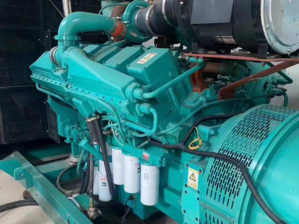 罗平更换100kW柴油发电机组机油时，需要注意哪些事项？